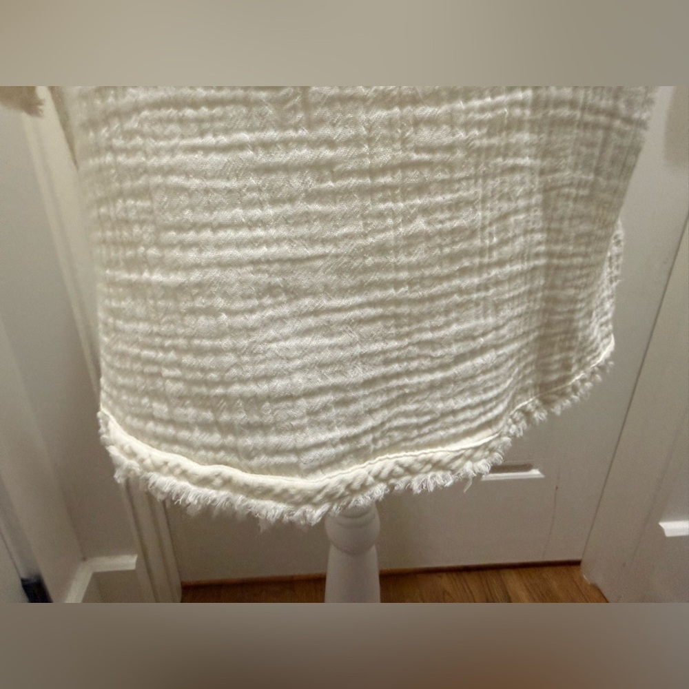 Eileen Fisher. Organic Cotton Gauze Fringe Blouse. Size Small. - Picture 9 of 11